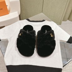 Louis Vuitton Slippers